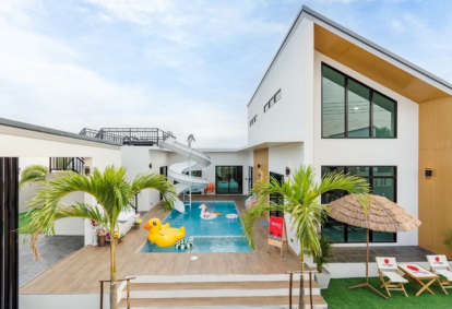 Con-Tripple House Pool Villa